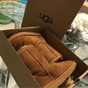 Toddler girl uggs size 12